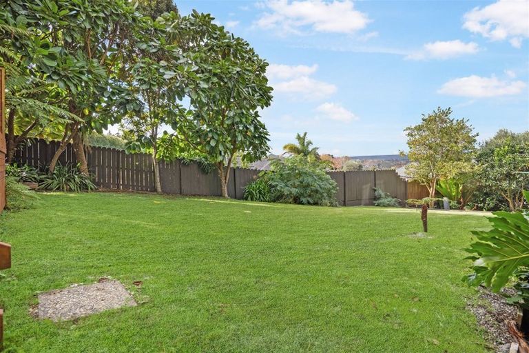 Photo of property in 133 Sandspit Road, Shelly Park, Auckland, 2014