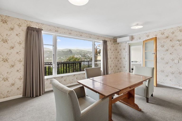 Photo of property in 7 Rewa Terrace, Tawa, Wellington, 5028