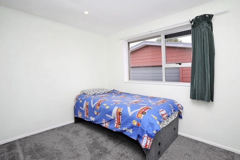 Photo of property in 100 Dunbeath Crescent, Kew, Invercargill, 9812