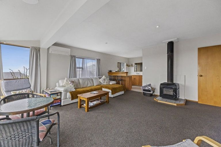 Photo of property in 13 Stirling Street, Kakanui, Oamaru, 9495