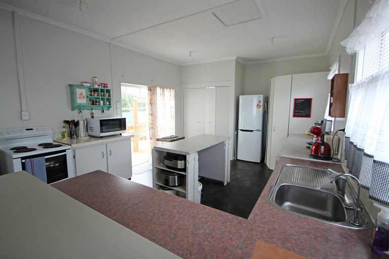Photo of property in 18 Lynn Street, Oamaru North, Oamaru, 9400