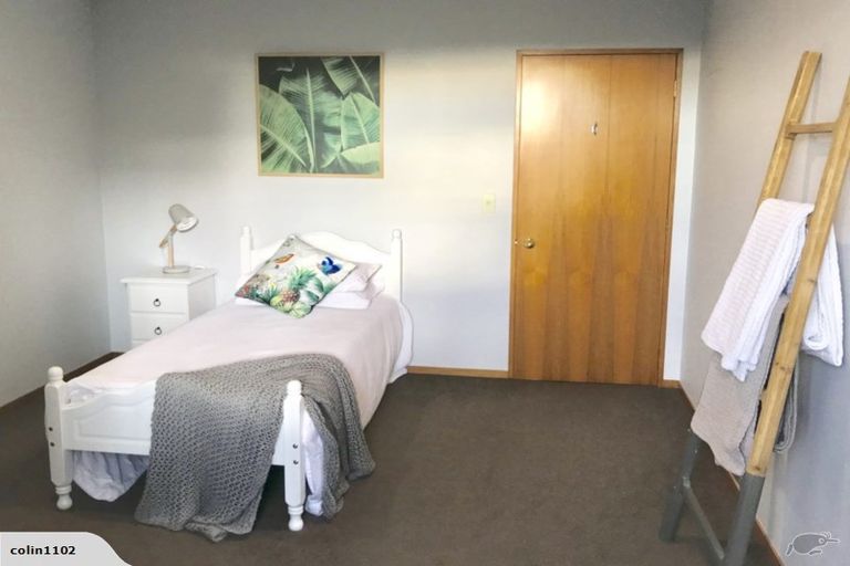 Photo of property in 4 Hemingford Place, Halswell, Christchurch, 8025