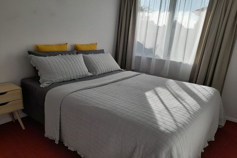 Photo of property in 1/2 Trigg Crescent, Taradale, Napier, 4112