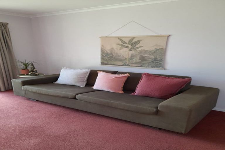 Photo of property in 1/2 Trigg Crescent, Taradale, Napier, 4112