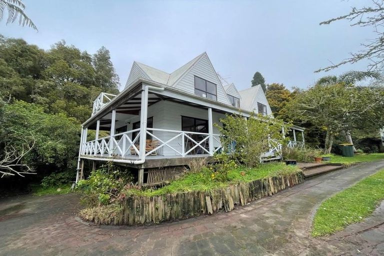 Photo of property in 14 Channel View Road, Campbells Bay, Auckland, 0630