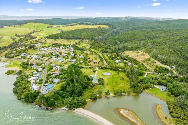 Photo of property in 39 Ngatoto Road, Tinopai, Matakohe, 0593