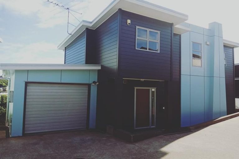 Photo of property in 13a Marjory Close, Broadmeadows, Wellington, 6035