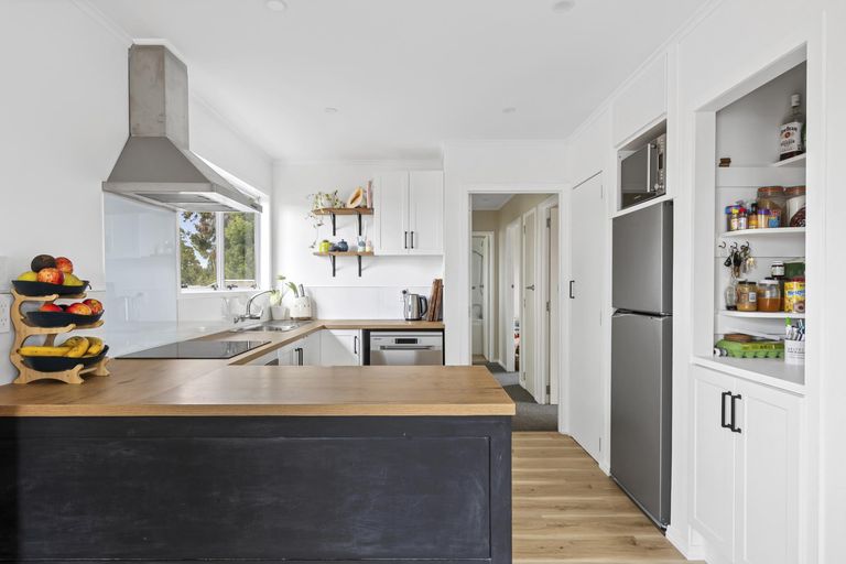 Photo of property in 5a Beatrice Place, Nawton, Hamilton, 3200