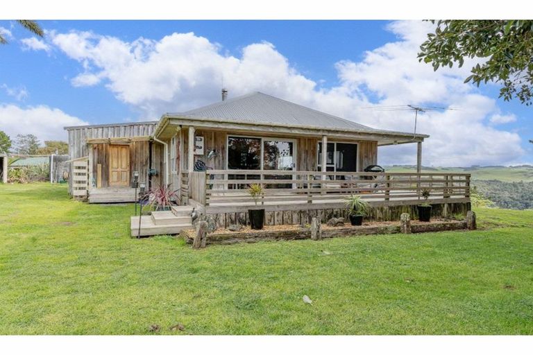 Photo of property in 359 Takou Bay Road, Kaeo, Kerikeri, 0295