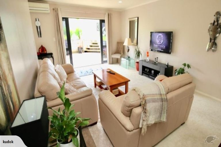 Photo of property in 215 Grandview Road, Grandview Heights, Hamilton, 3200