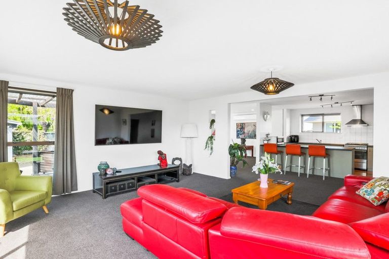 Photo of property in 12 Thurso Place, New Brighton, Christchurch, 8083