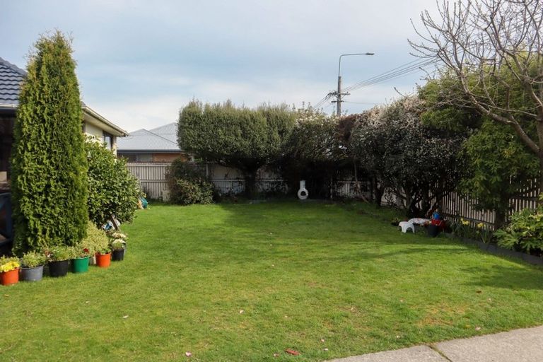 Photo of property in 70a Withells Road, Avonhead, Christchurch, 8042