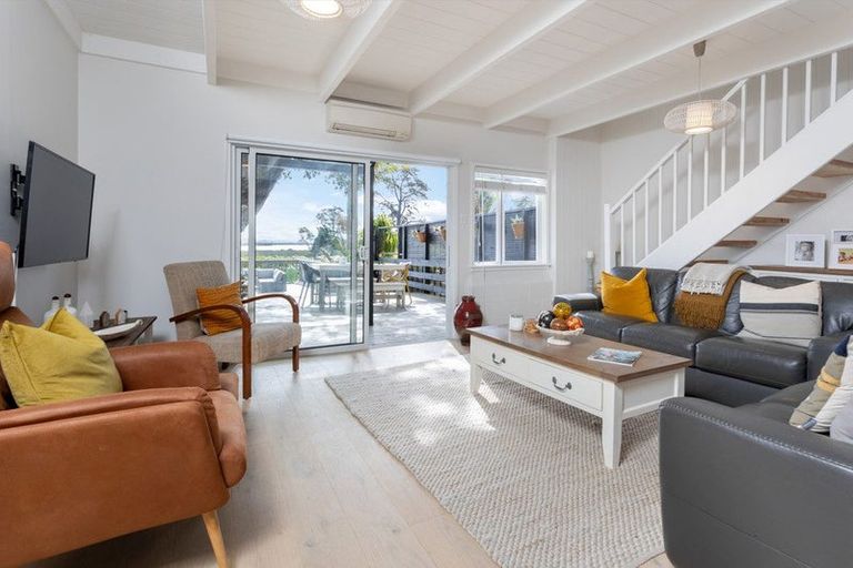 Photo of property in 1/7a Seaside Avenue, Waterview, Auckland, 1026