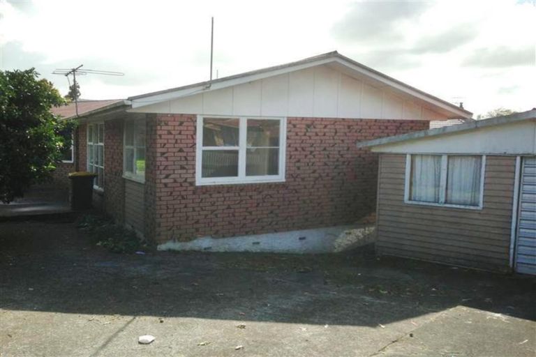 Photo of property in 8 Flat Bush Road, Otara, Auckland, 2023