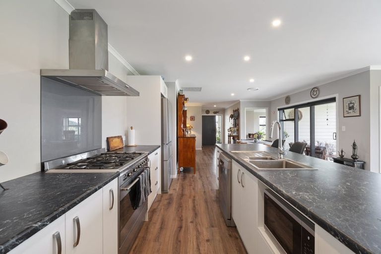 Photo of property in 29 Fry Road, Halcombe, Feilding, 4777