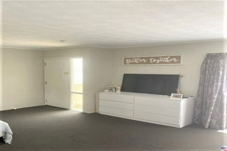 Photo of property in 19 Mona Vale, West Harbour, Auckland, 0618