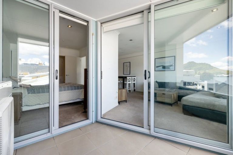 Photo of property in Algarve Apartments, 211/332 Maunganui Road, Mount Maunganui, 3116