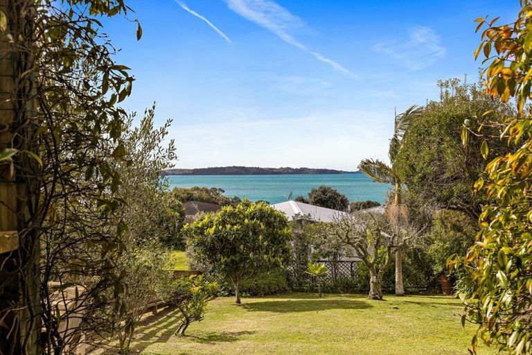 Photo of property in 6a Piccadilly Circus, Snells Beach, 0920