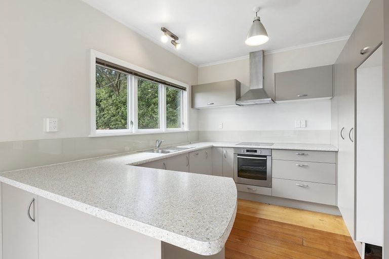 Photo of property in 4 Mana View Road, Paremata, Porirua, 5026