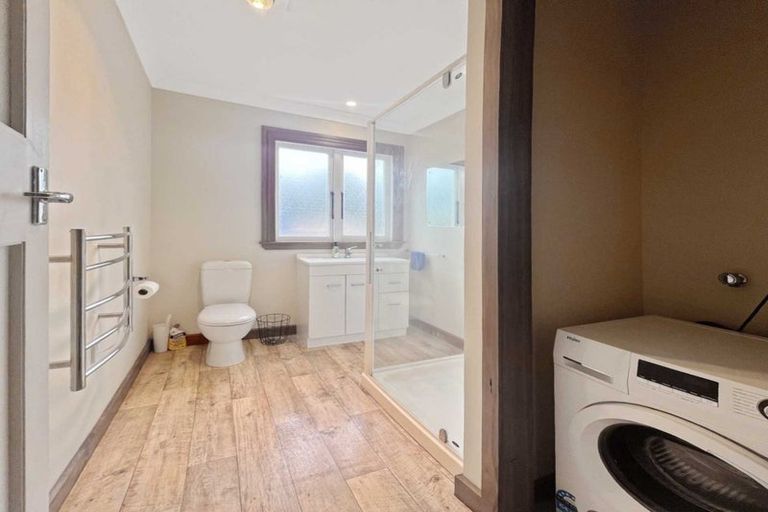 Photo of property in 122 Linton Street, West End, Palmerston North, 4410