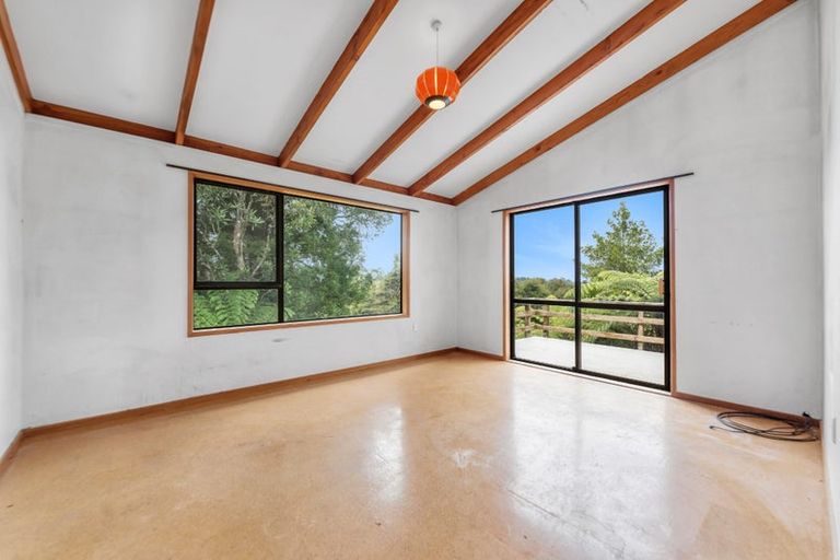 Photo of property in 58 Tainui Road, Titirangi, Auckland, 0604