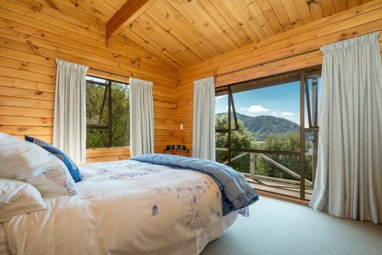 Photo of property in 39 Tirimoana Terrace, Anakiwa, Picton, 7281