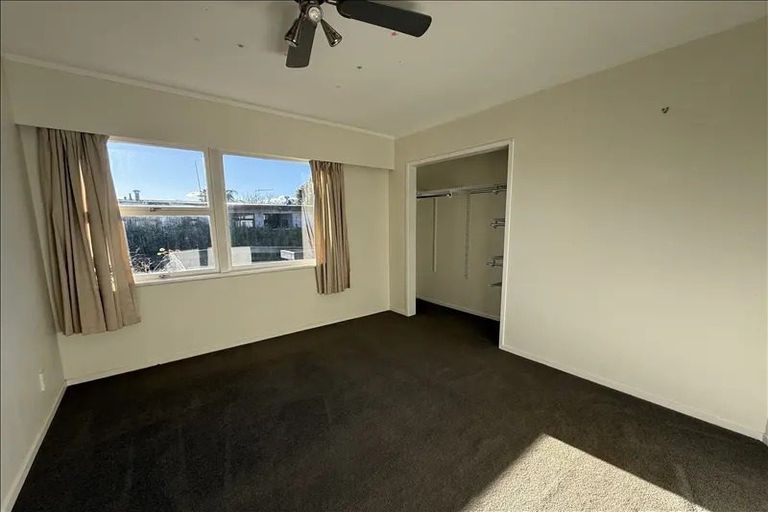 Photo of property in 19 Samuel Place, Queenwood, Hamilton, 3210