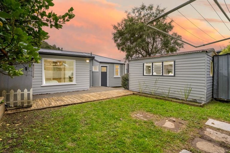 Photo of property in 75 Raukawa Street, Stokes Valley, Lower Hutt, 5019