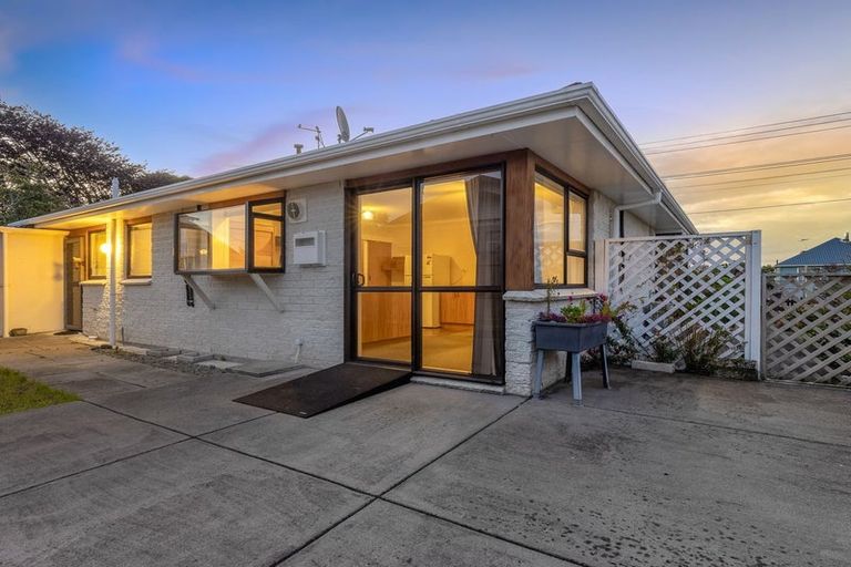 Photo of property in 50 Winchester Street, Levin, 5510