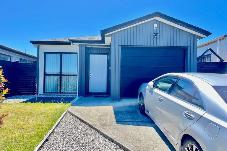 Photo of property in 28 Opoka Street, Takanini, 2110