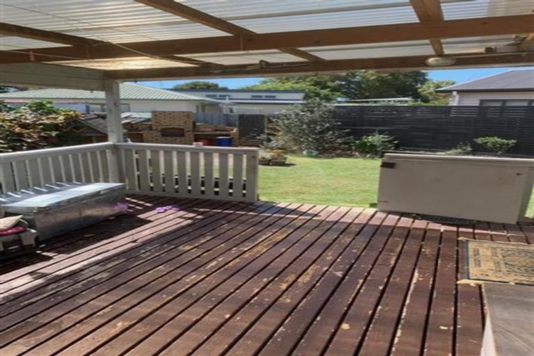 Photo of property in 13 Chantelle Place, Papatoetoe, Auckland, 2025