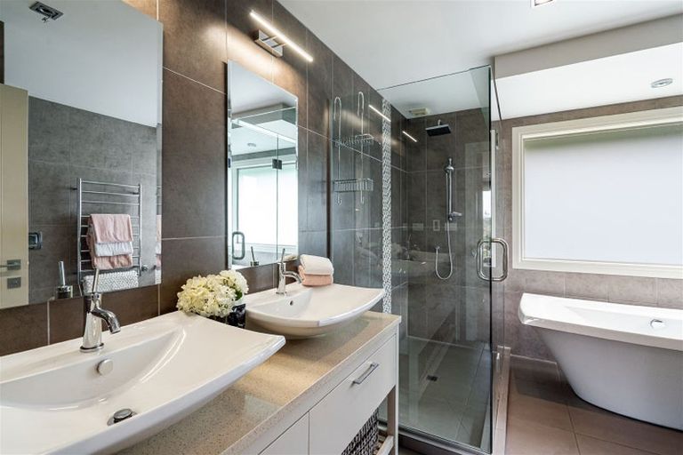 Photo of property in 13d Tarata Court, Redvale, Albany, 0792