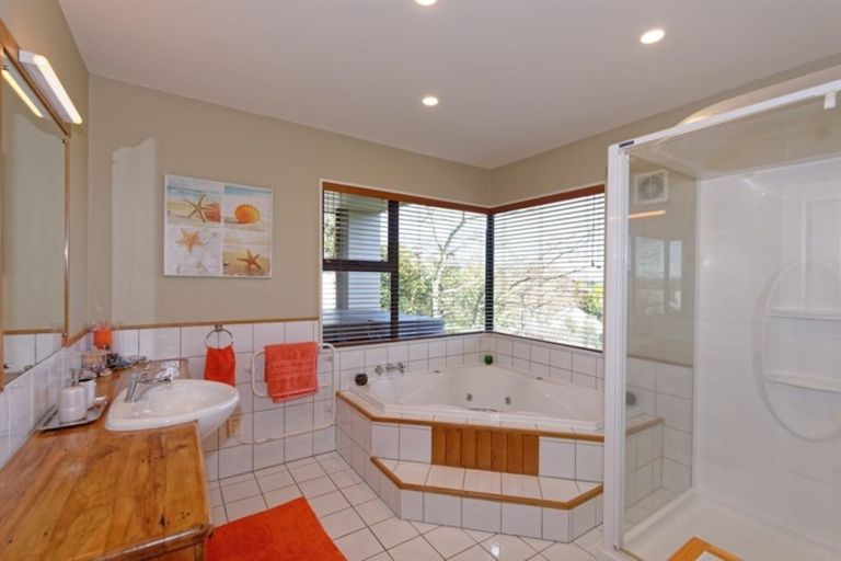 Photo of property in 10 Sedgwick Way, Westmorland, Christchurch, 8025