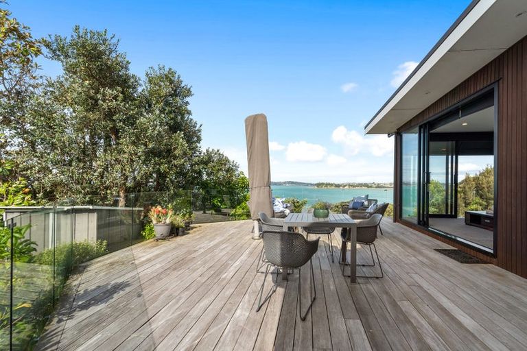 Photo of property in 11a Duncansby Road, Stanmore Bay, Whangaparaoa, 0932