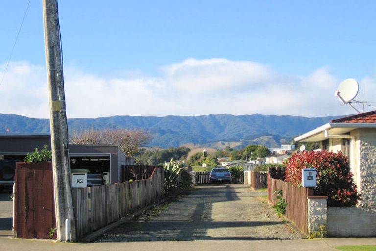 Photo of property in 3/36 Te Rauparaha Street, Otaki, 5512