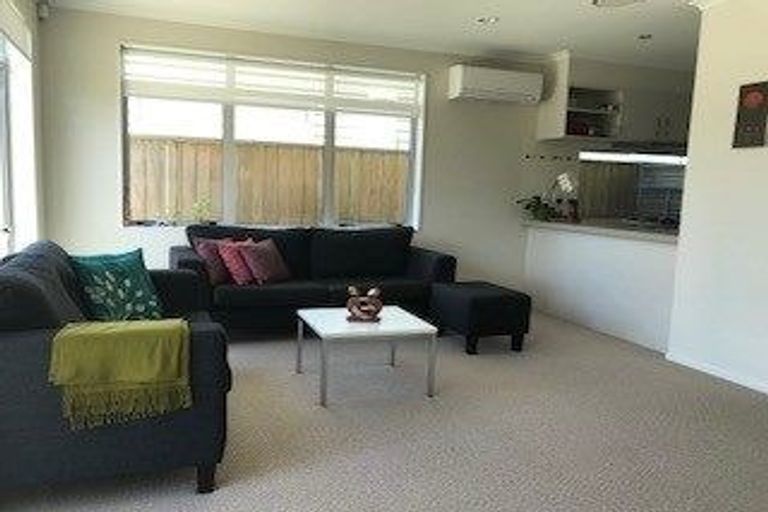 Photo of property in 104 Flat Bush School Road, Flat Bush, Auckland, 2019