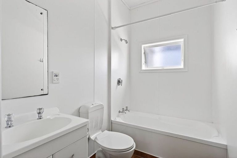 Photo of property in 214 Whitaker Street, Whataupoko, Gisborne, 4010