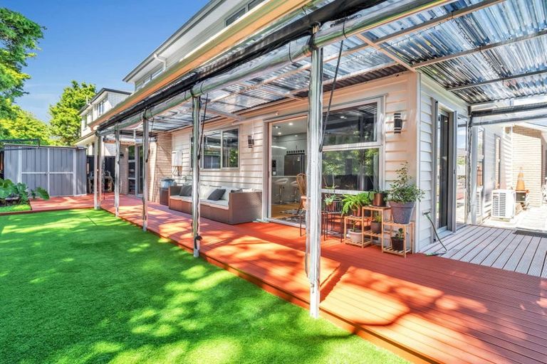 Photo of property in 114b Everglade Drive, Totara Heights, Auckland, 2105