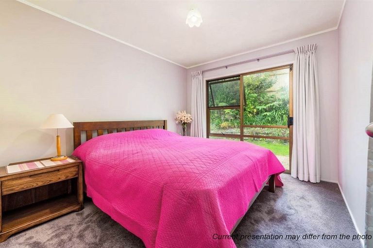 Photo of property in 1028 East Coast Road, Fairview Heights, Auckland, 0630