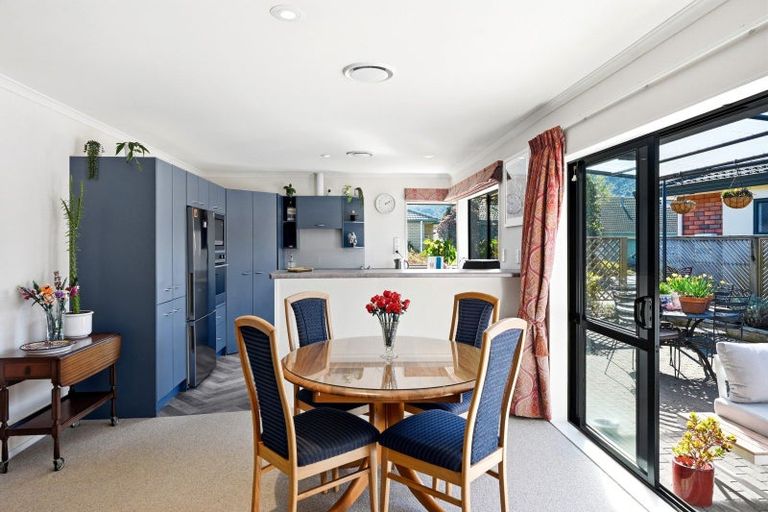 Photo of property in 53 Tawavale Street, Pukehangi, Rotorua, 3015