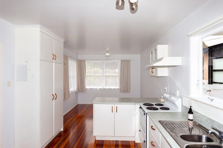 Photo of property in 19 Great North Road, Saint Johns Hill, Whanganui, 4501