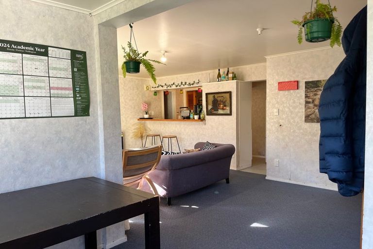 Photo of property in 81 Monorgan Road, Strathmore Park, Wellington, 6022