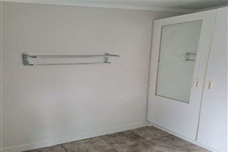 Photo of property in 143 Hutchinson Avenue, New Lynn, Auckland, 0600