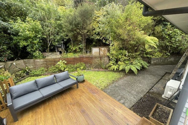 Photo of property in 155 Pinehaven Road, Pinehaven, Upper Hutt, 5019