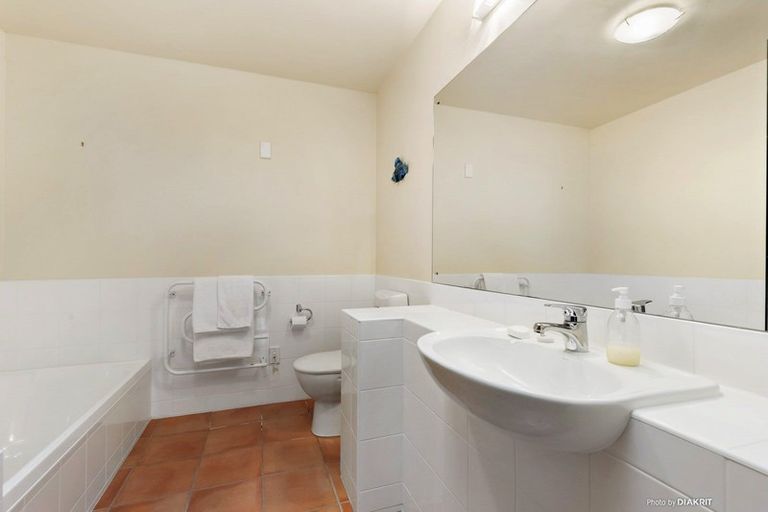 Photo of property in 14 Monteith Grove, Brooklyn, Wellington, 6021