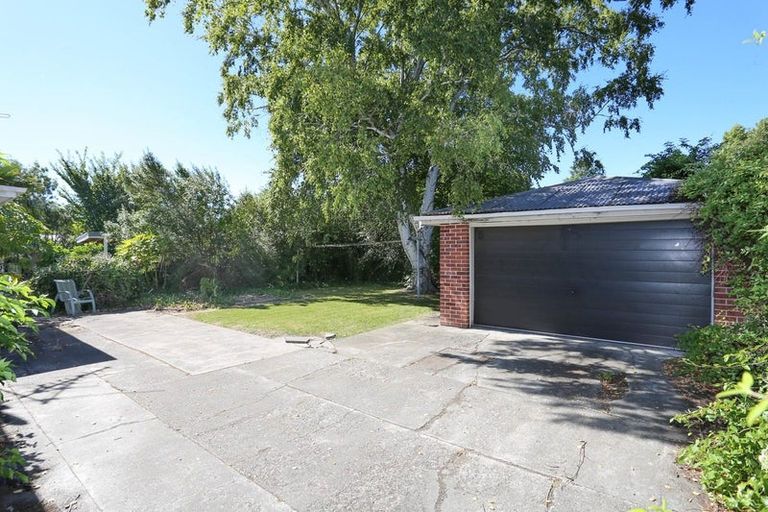 Photo of property in 15 Rountree Street, Upper Riccarton, Christchurch, 8041