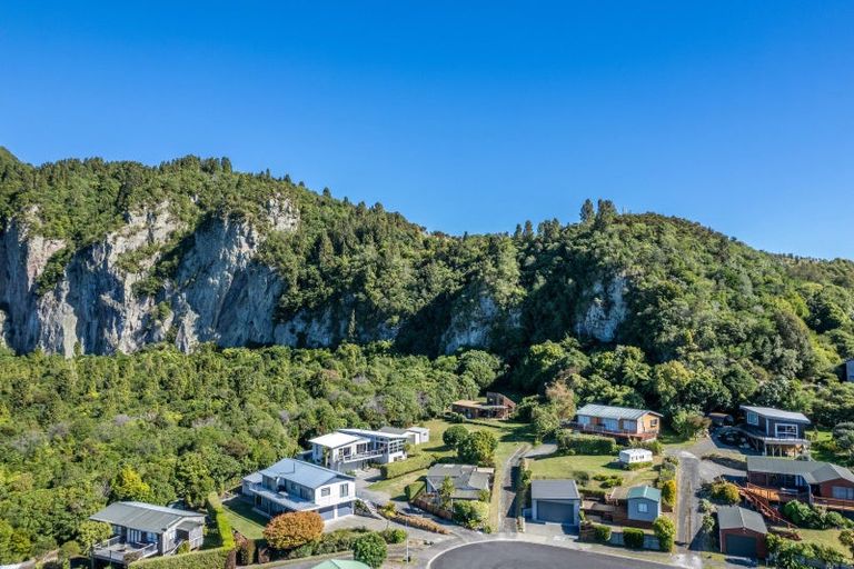 Photo of property in 39 Hinekapi Terrace, Kuratau, Turangi, 3381