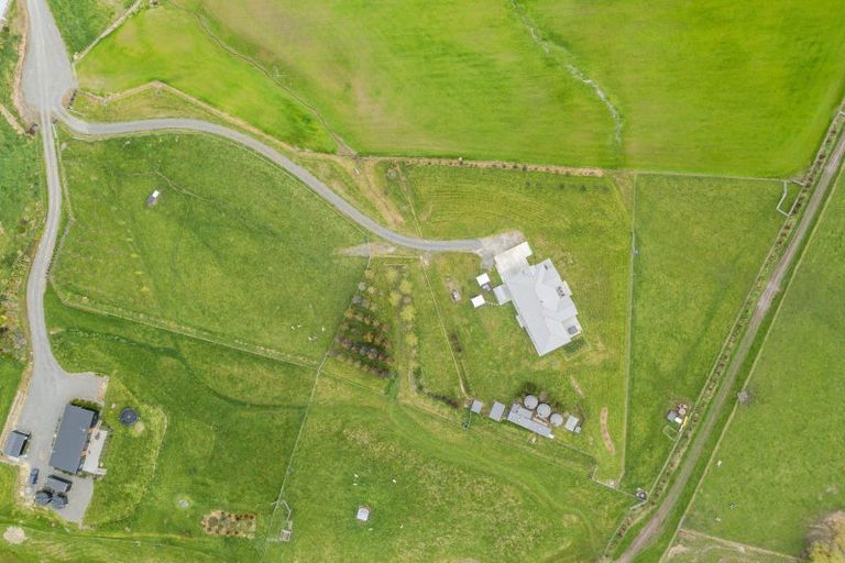 Photo of property in 52 Highlands Drive, Waipawa, 4210