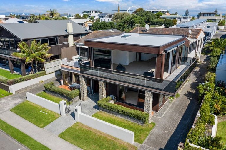 Photo of property in 1/30 Marine Parade, Mount Maunganui, 3116