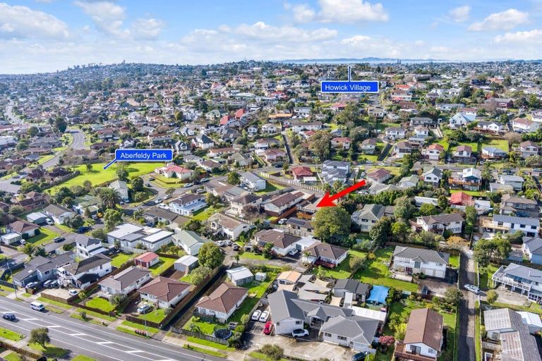 Photo of property in 48 Lewisham Street, Highland Park, Auckland, 2010